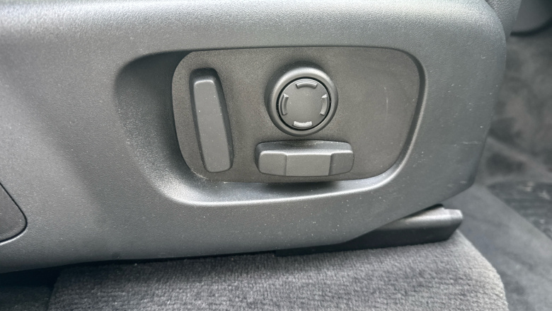 Land Rover Range Rover Velar 2.0 D200 MHEV Dynamic SE 5dr Auto Diesel Estate